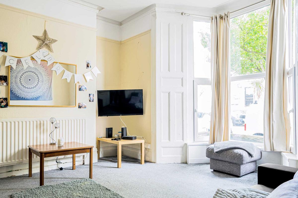 7 bedroom house for rent St. Albans Road, Swansea, SA2 0BP UniHomes