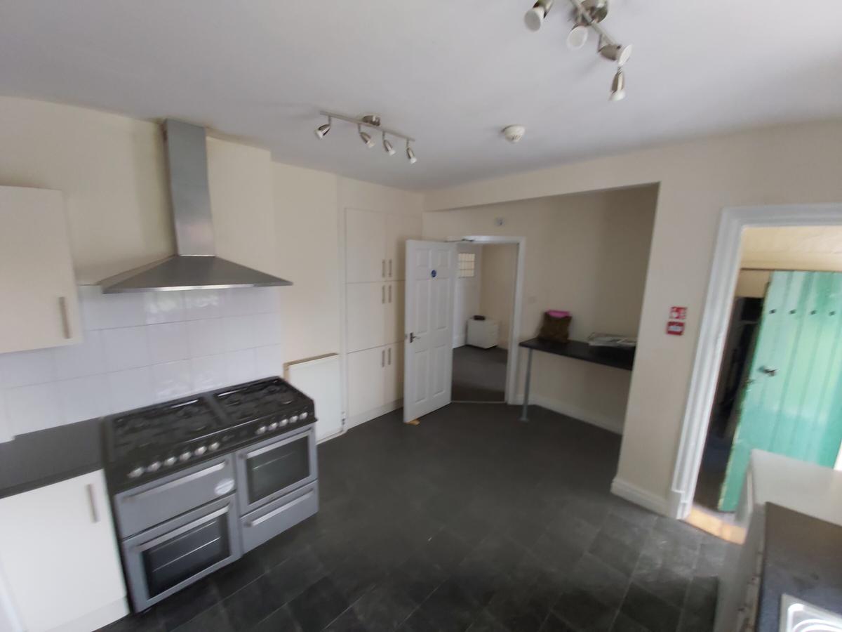 9 bedroom house for rent Green Dykes Lane, York, YO10 3HA UniHomes