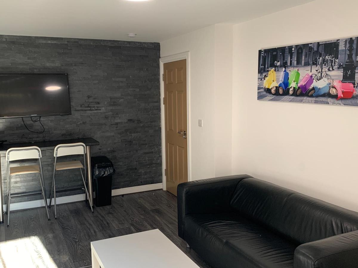 2 bedroom apartment for rent Church Street Nottingham, NG7 2FF UniHomes