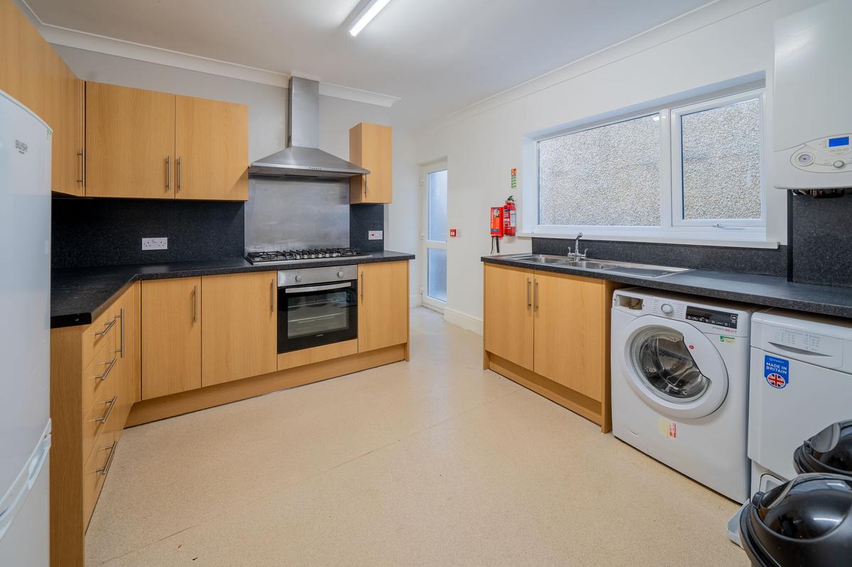 6 bedroom house for rent Osborne Terrace, Swansea, SA2 0AN UniHomes