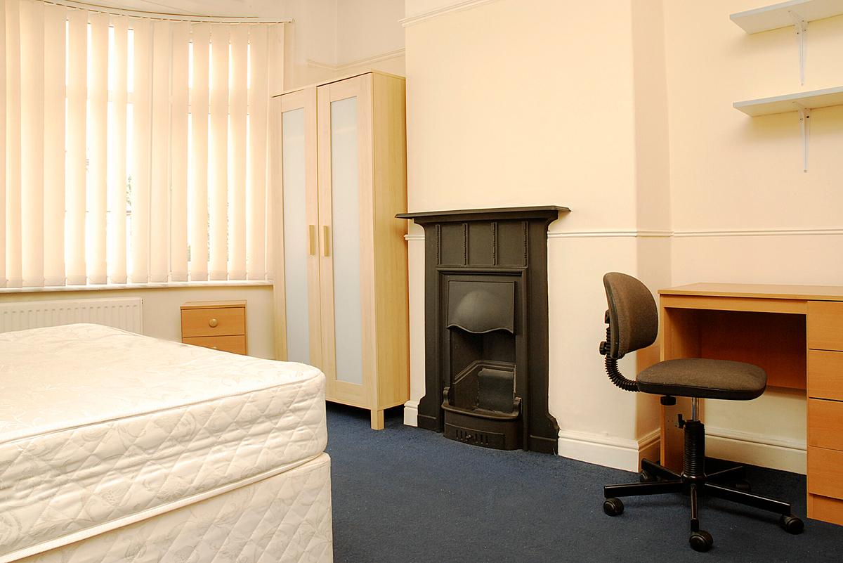 4 bedroom house for rent Wembley Grove, Manchester, M14 6EJ UniHomes