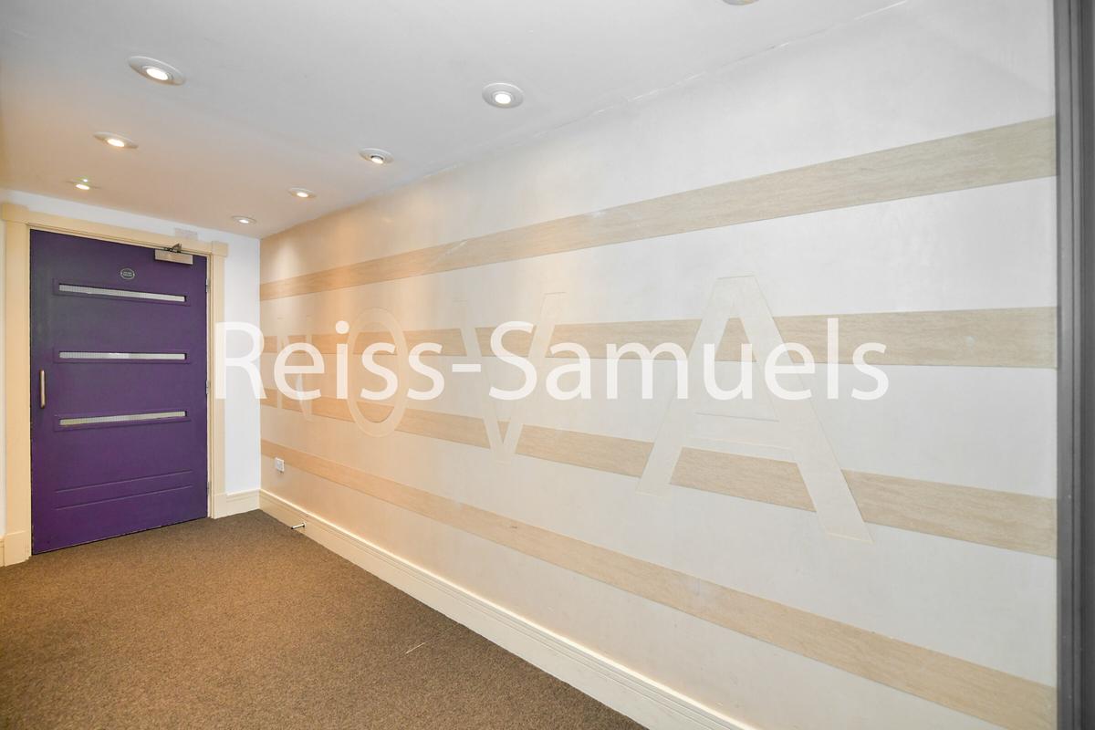 3 bedroom apartment for rent Newton Place, London, E14 3TT UniHomes
