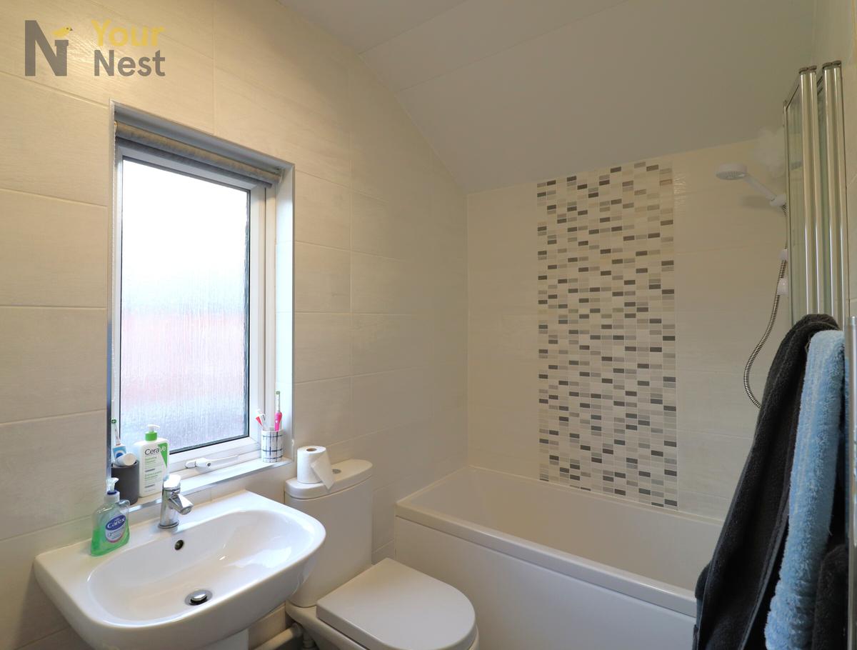 5 bedroom house for rent Blandford Gardens Leeds, LS2 9AL UniHomes