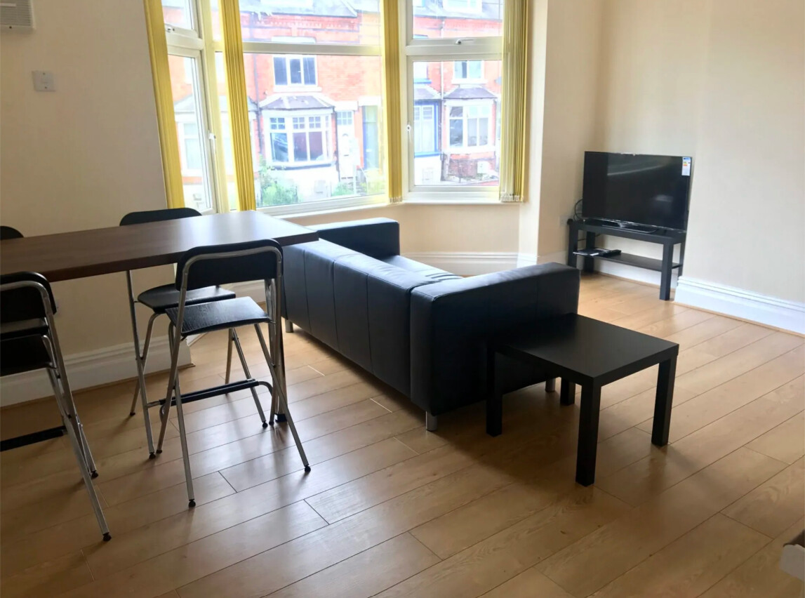 2 bedroom apartment on East Park Road, Highfields, Leicester