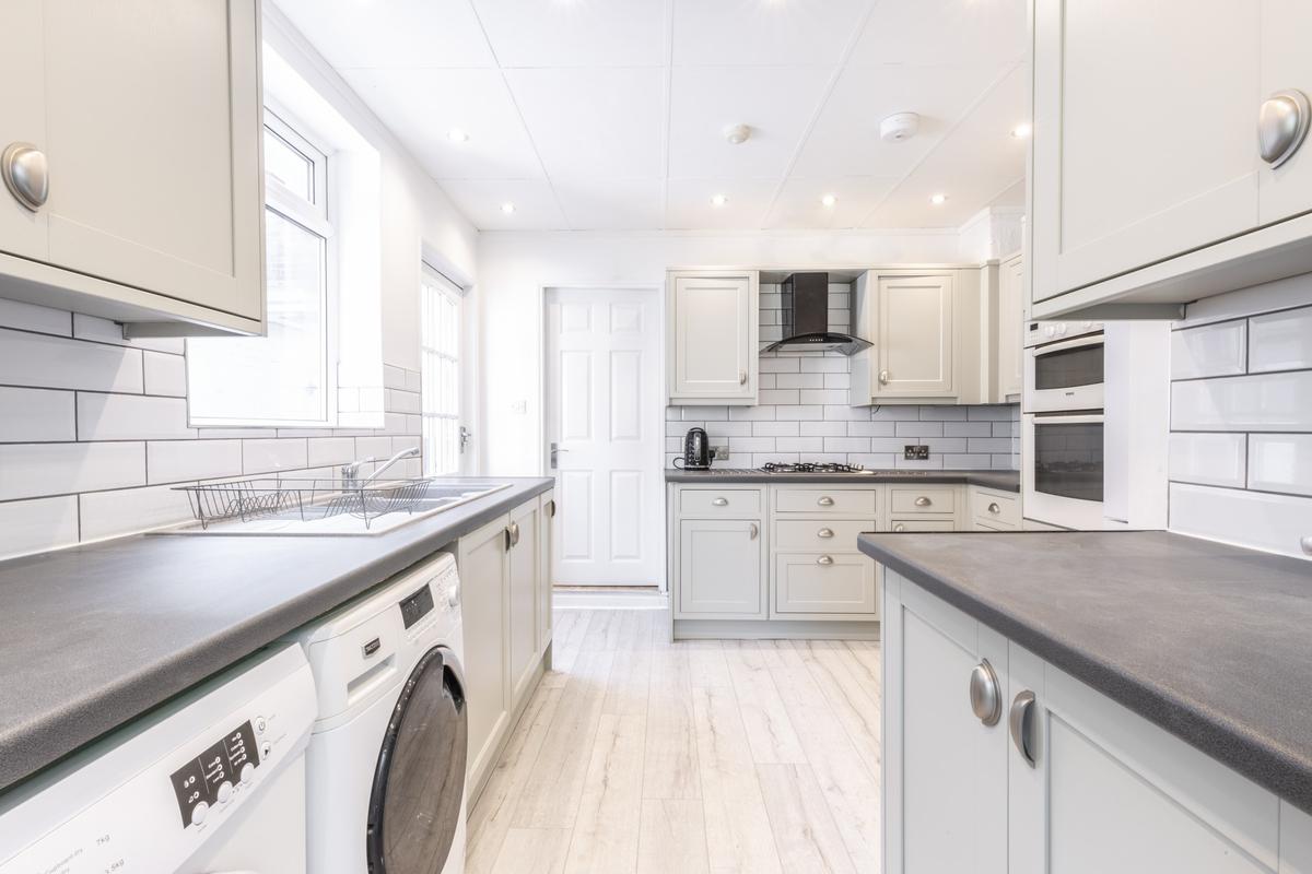 5 bedroom house on Beresford Avenue, Beverley Road, Hull