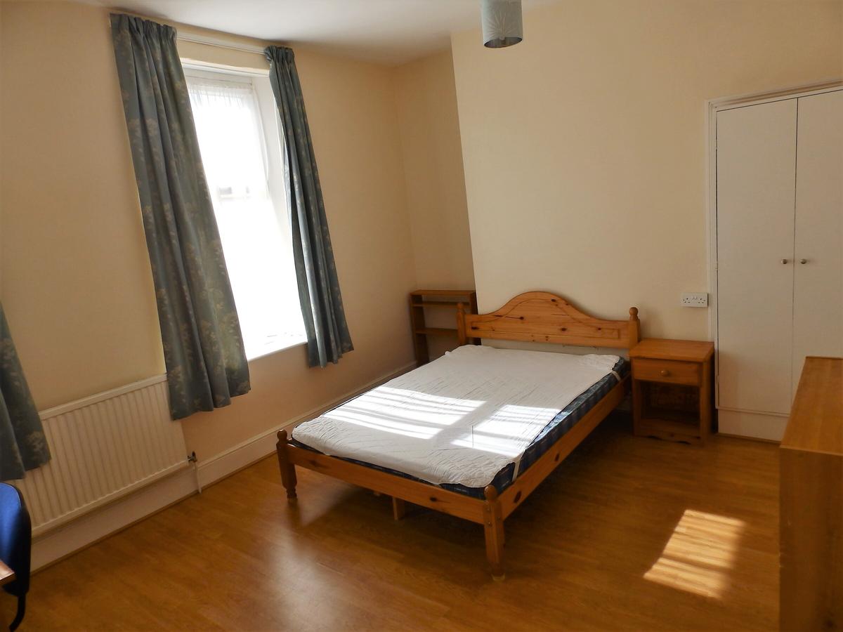 4 bedroom house for rent St Helens Avenue, Swansea, SA1 4NQ UniHomes