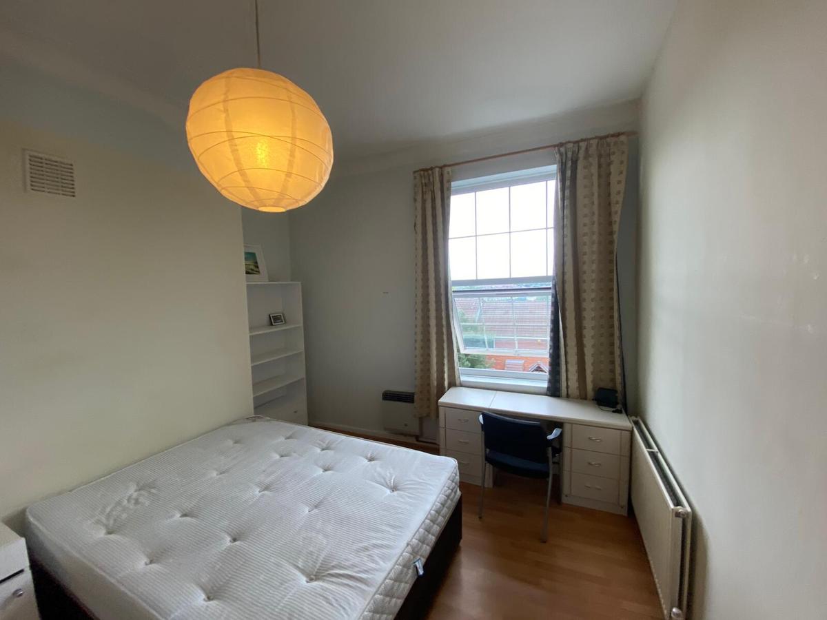 2 bedroom apartment for rent Blenheim Square, Leeds, LS2 9AR UniHomes