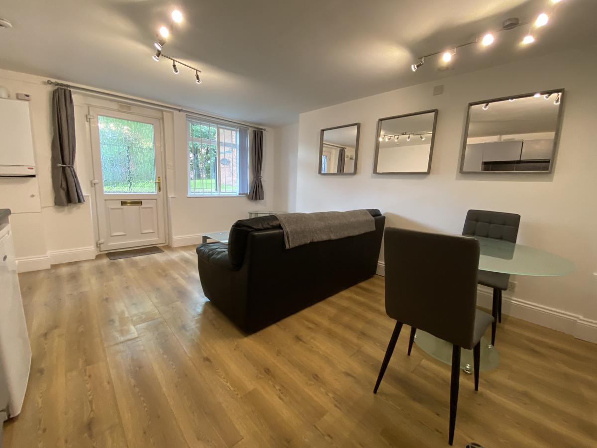 1 bedroom apartment for rent Clarendon Road, Leeds, LS2 9DR UniHomes