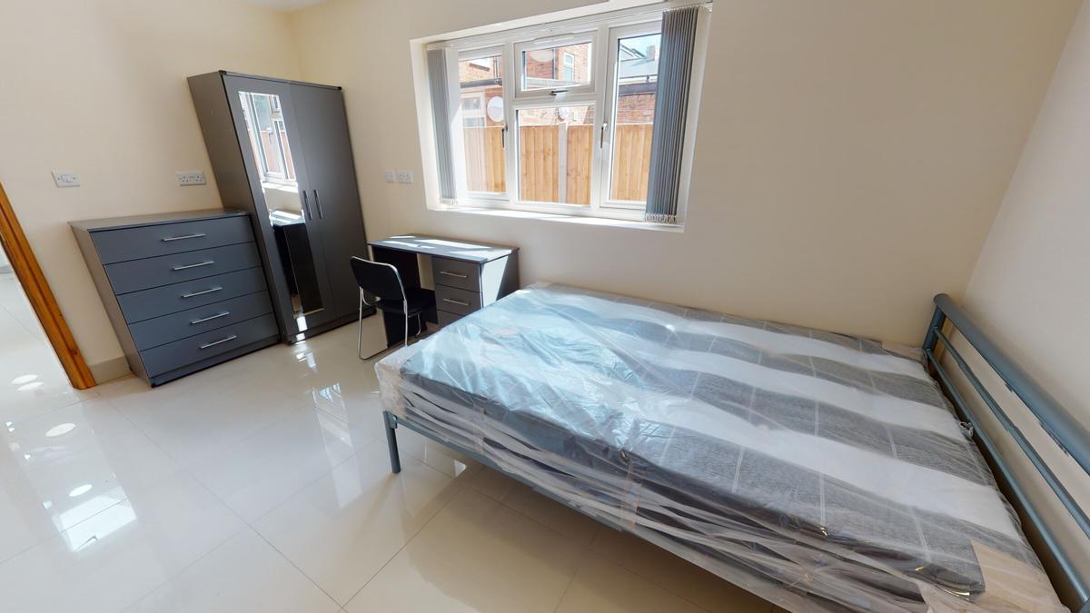 6 bedroom house for rent Hubert Road Birmingham, B29 6ER UniHomes