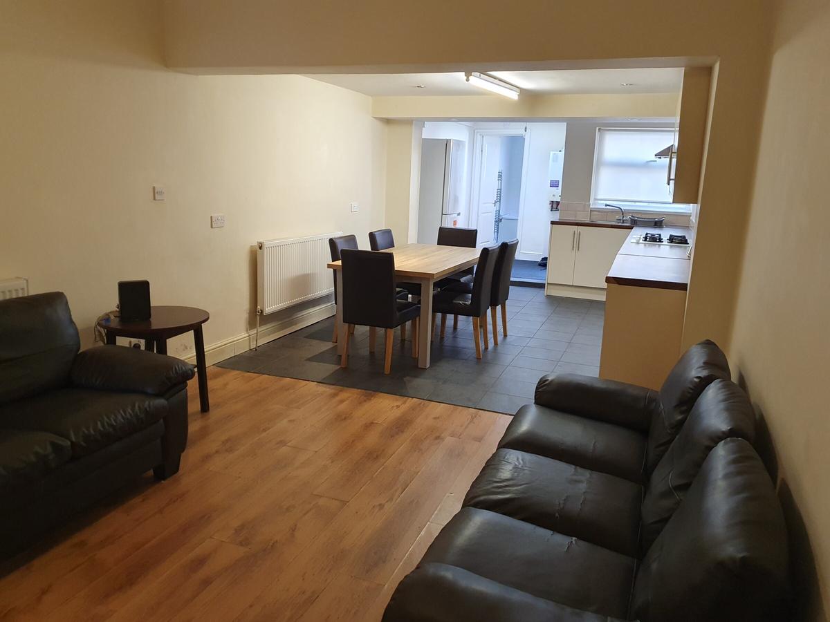 4 bedroom house for rent Cecilia Road, Leicester, LE2 1TA UniHomes