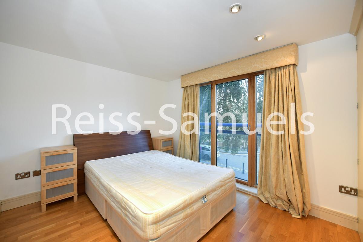 3 bedroom house for rent Newton Place, London, E14 3TT UniHomes
