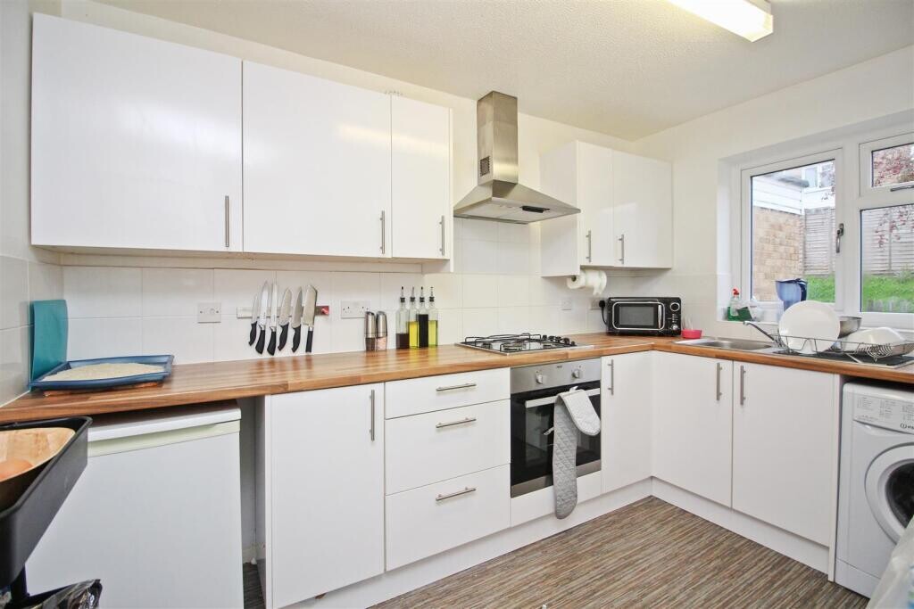 4 bedroom house on Downs Road, Hales Place, Canterbury