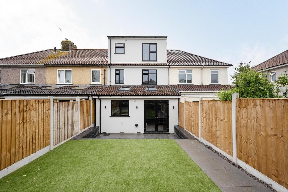 6 bedroom house for rent Mackie Road, Bristol, BS34 7LY UniHomes