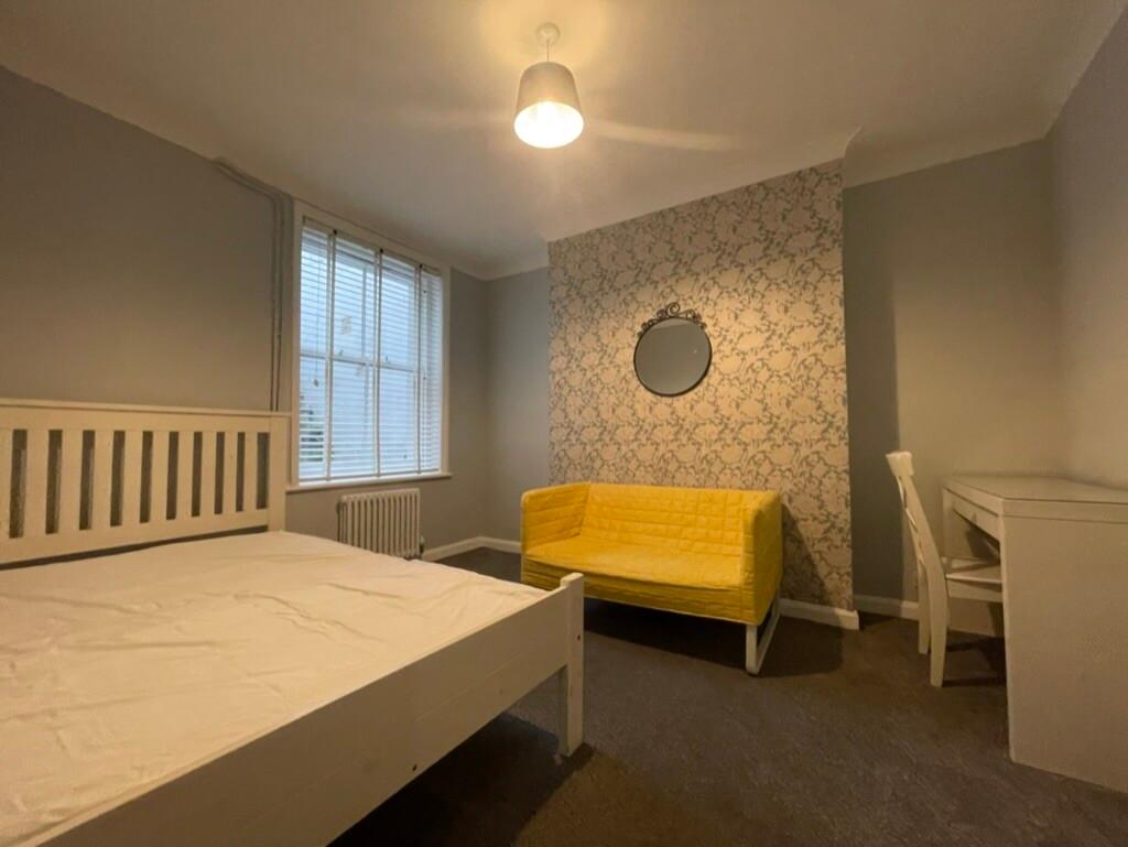 2 bedroom apartment for rent Gladstone Terrace, Brighton, BN2 3LB