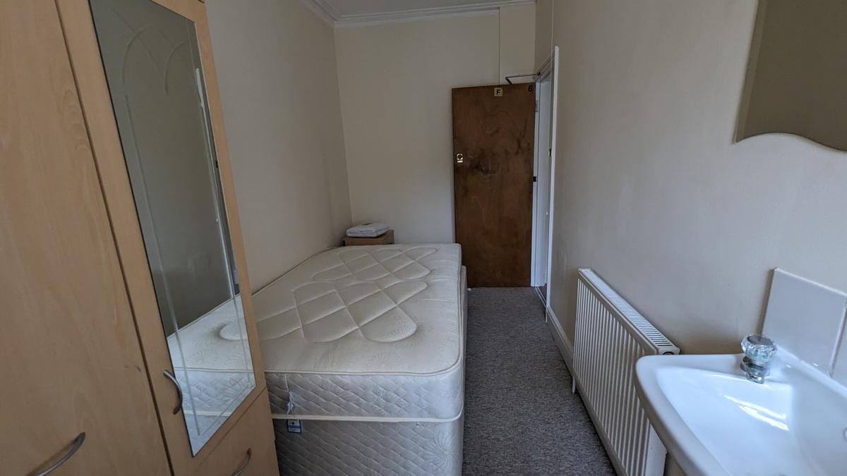 6 bedroom house for rent Triangle North, Bath, BA2 3JB UniHomes