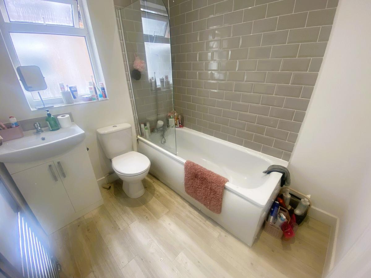 5 bedroom house for rent Orchard Road, Portsmouth, PO4 0AD UniHomes