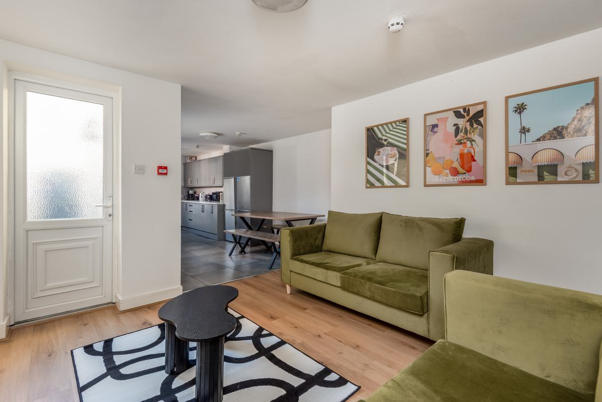 6 bedroom house on Empress Road, Kensington, Liverpool