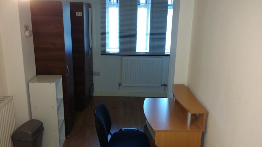 3 bedroom house for rent Wilford Lane, Nottingham, NG2 7RL UniHomes