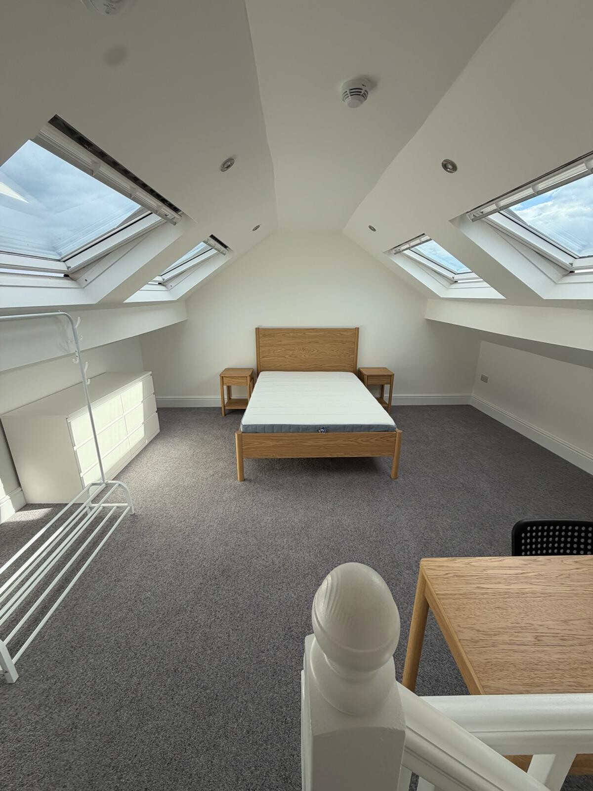 6 bedroom house on Pantygwydr Road, Uplands, Swansea