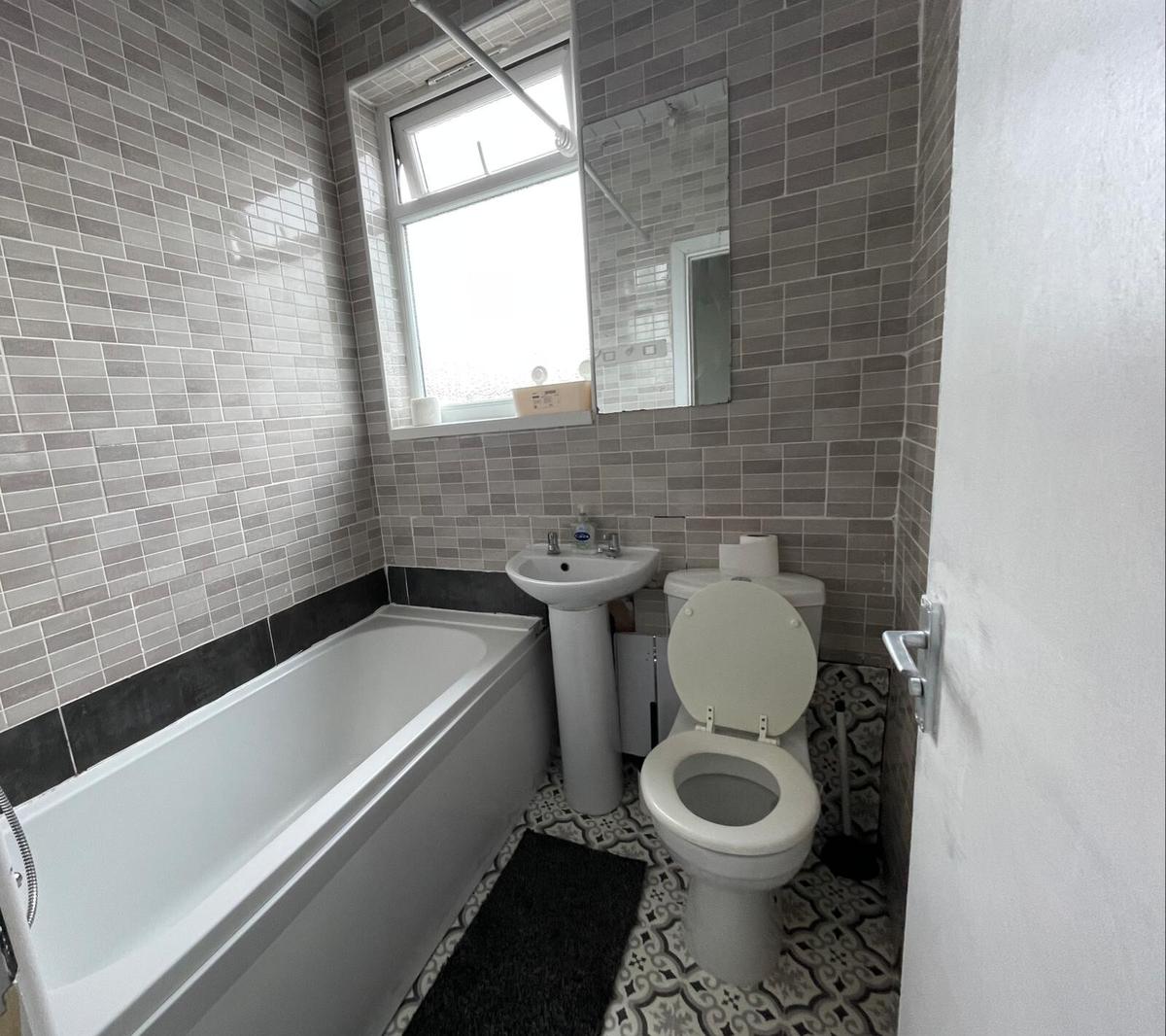 2 bedroom house for rent Leslie Terrace, Leeds, LS6 2PR UniHomes