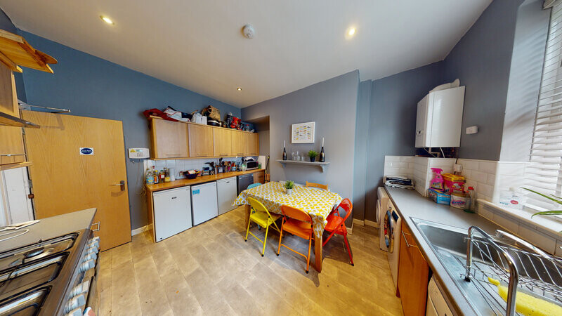 7 bedroom house on Delph Mount, Woodhouse, Leeds