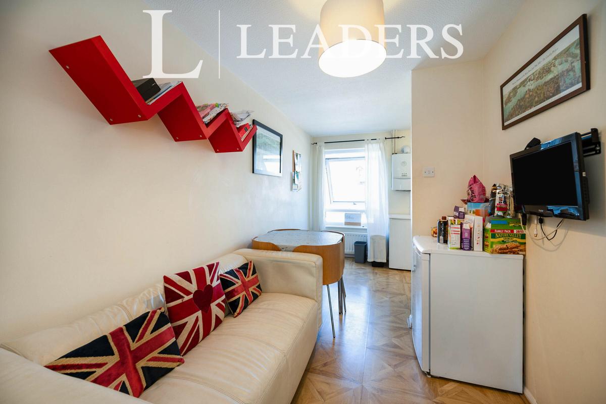 4 bedroom house for rent St Thomas's Street Portsmouth, PO1 2HE UniHomes