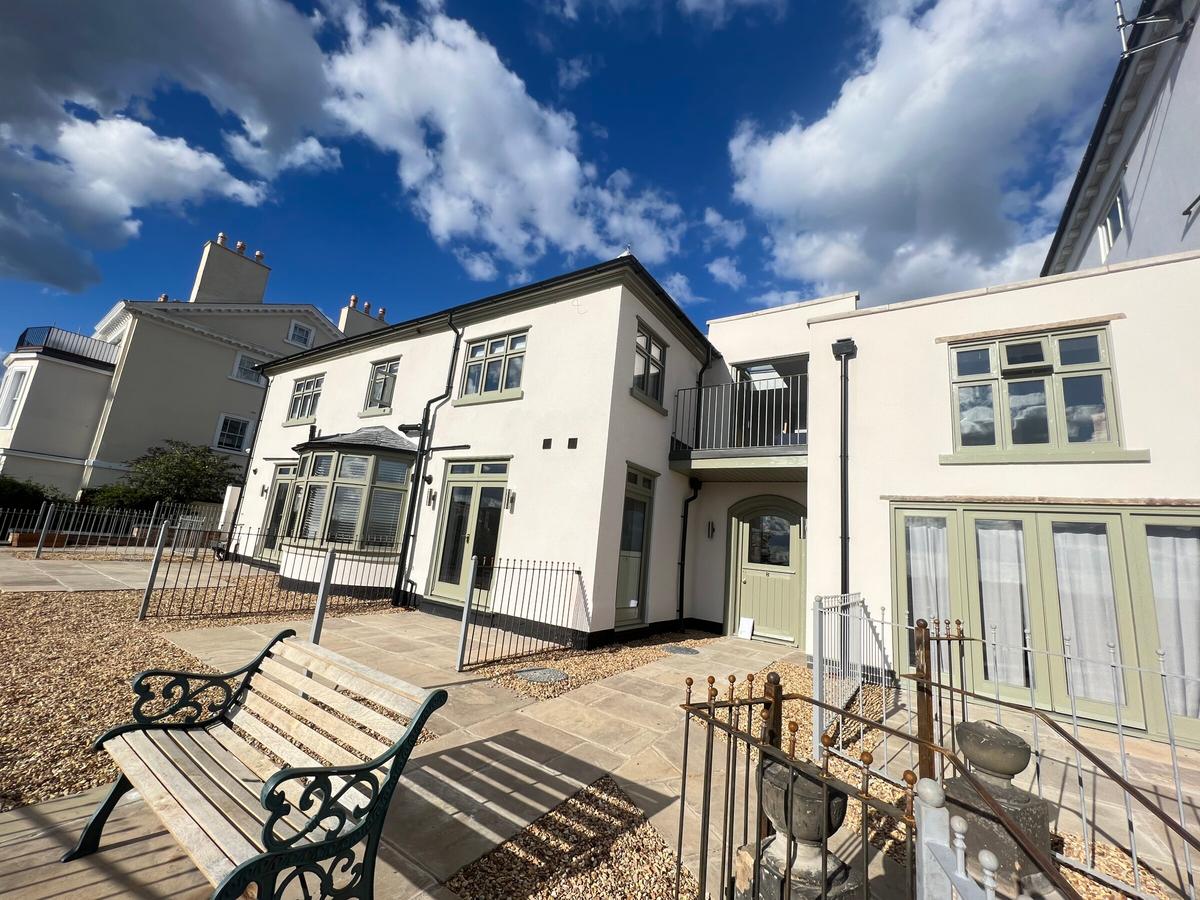 2 bedroom apartment for rent The Ropewalk, Nottingham, NG1 5DT UniHomes