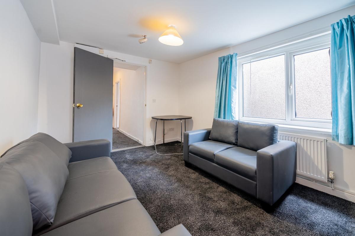 5 bedroom house for rent St Helens Avenue, Swansea, SA1 4LZ UniHomes