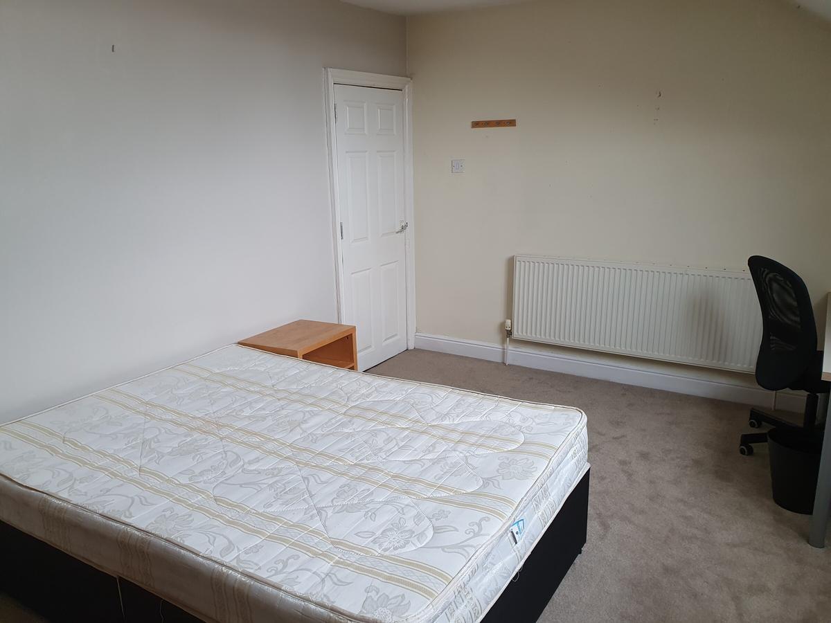 6 bedroom house for rent Carberry Road, Leeds, LS6 1QQ UniHomes