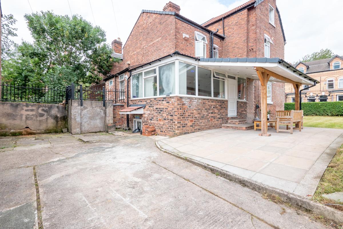 10 bedroom house for rent Granville Road, Manchester, M14 6AD UniHomes