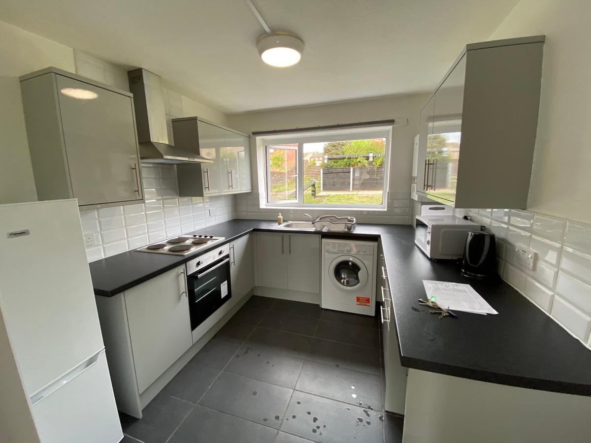 3 bedroom house for rent Avon Way, Colchester, CO4 3YP UniHomes