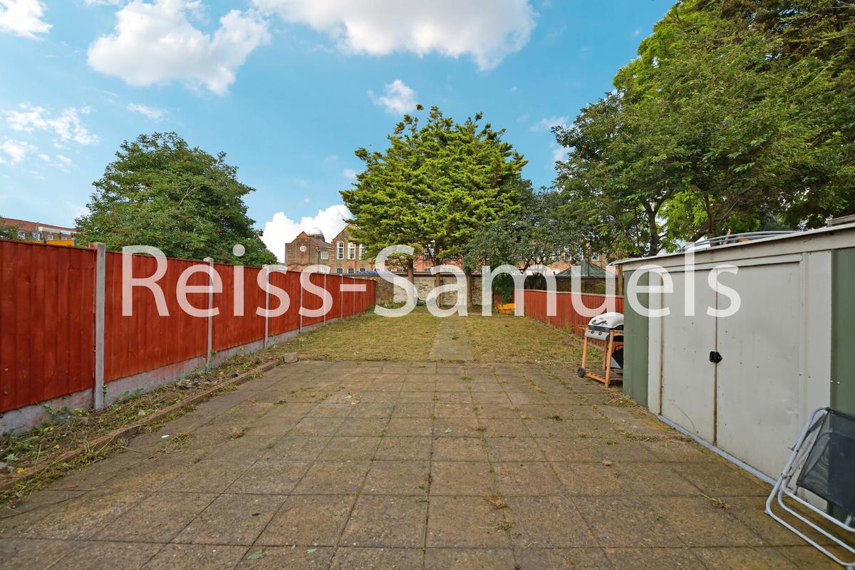 4 bedroom house for rent Manor Road, London, E15 3AN UniHomes
