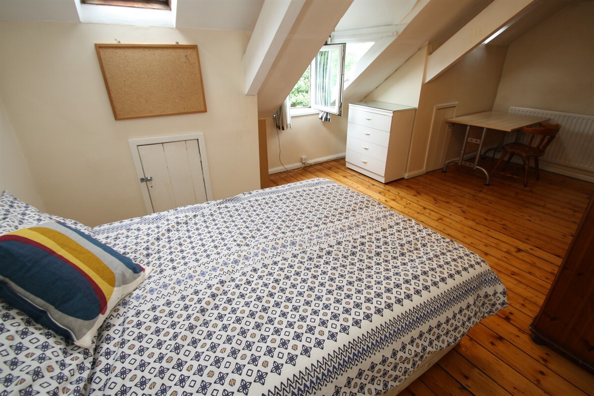 5 bedroom house for rent Chester Crescent, Newcastle, NE2 1DH UniHomes