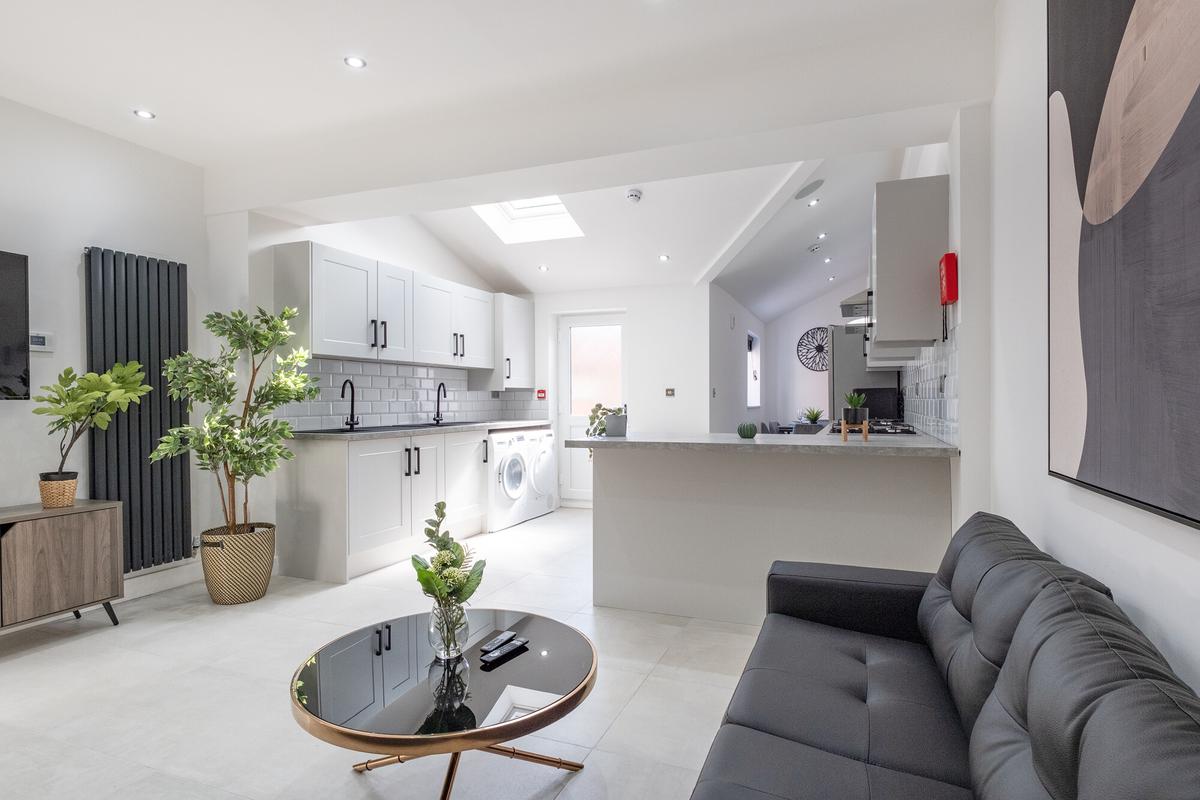 6 bedroom house on Vernon Street, High Street, Lincoln