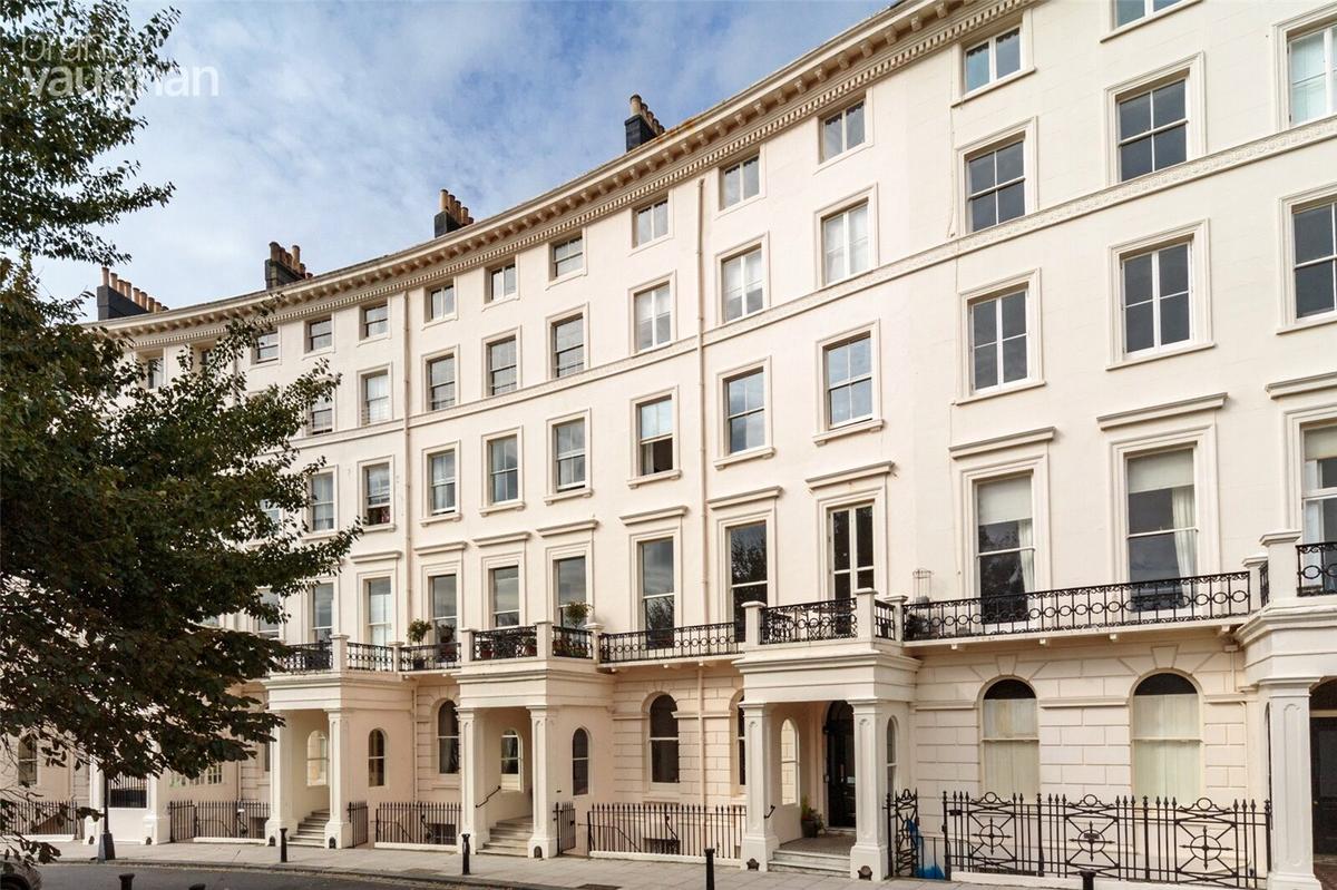 3 bedroom apartment for rent Adelaide Crescent, Brighton, BN3 2JH