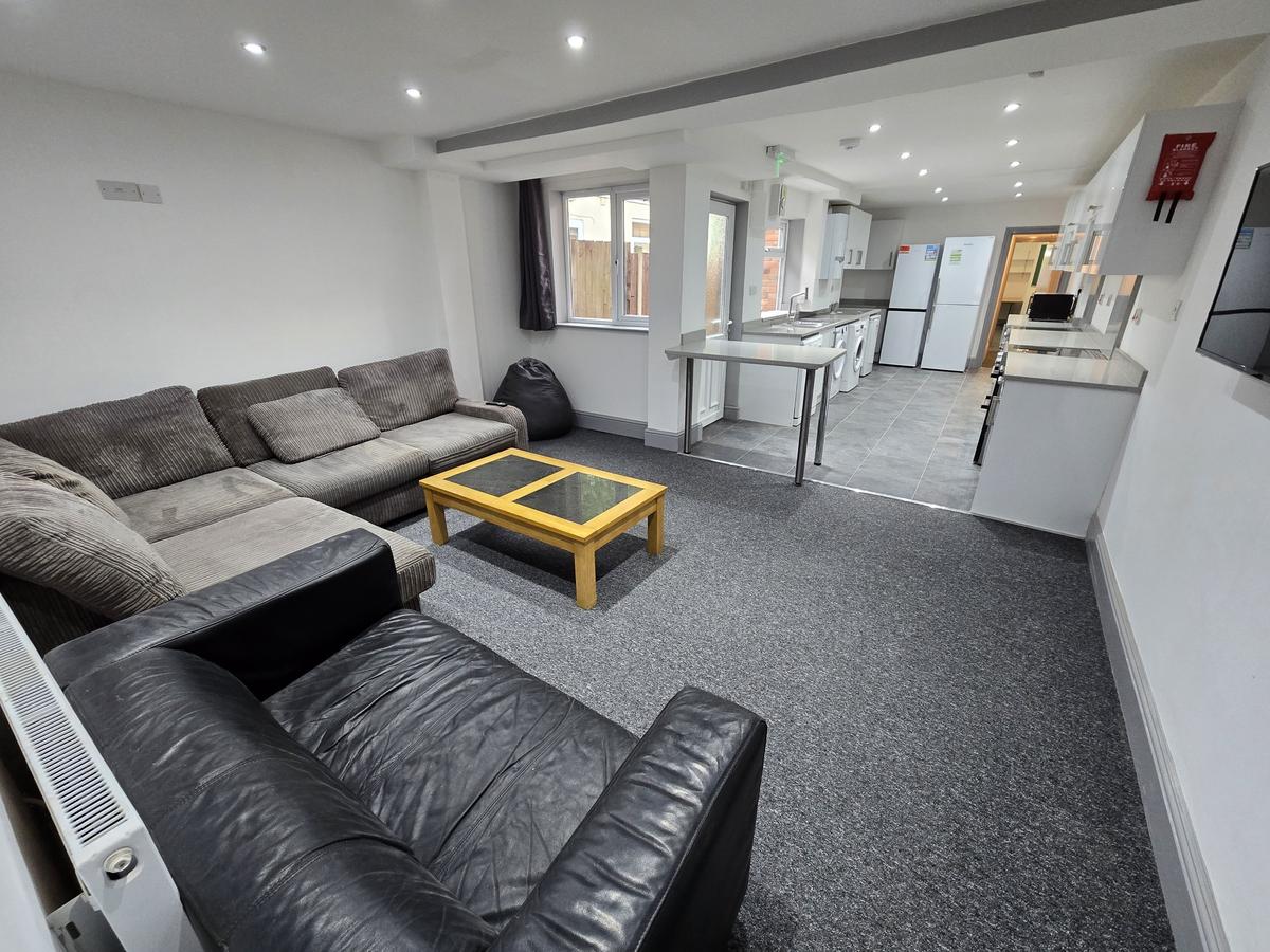 7 bedroom house on Bournbrook, Selly Oak, Birmingham