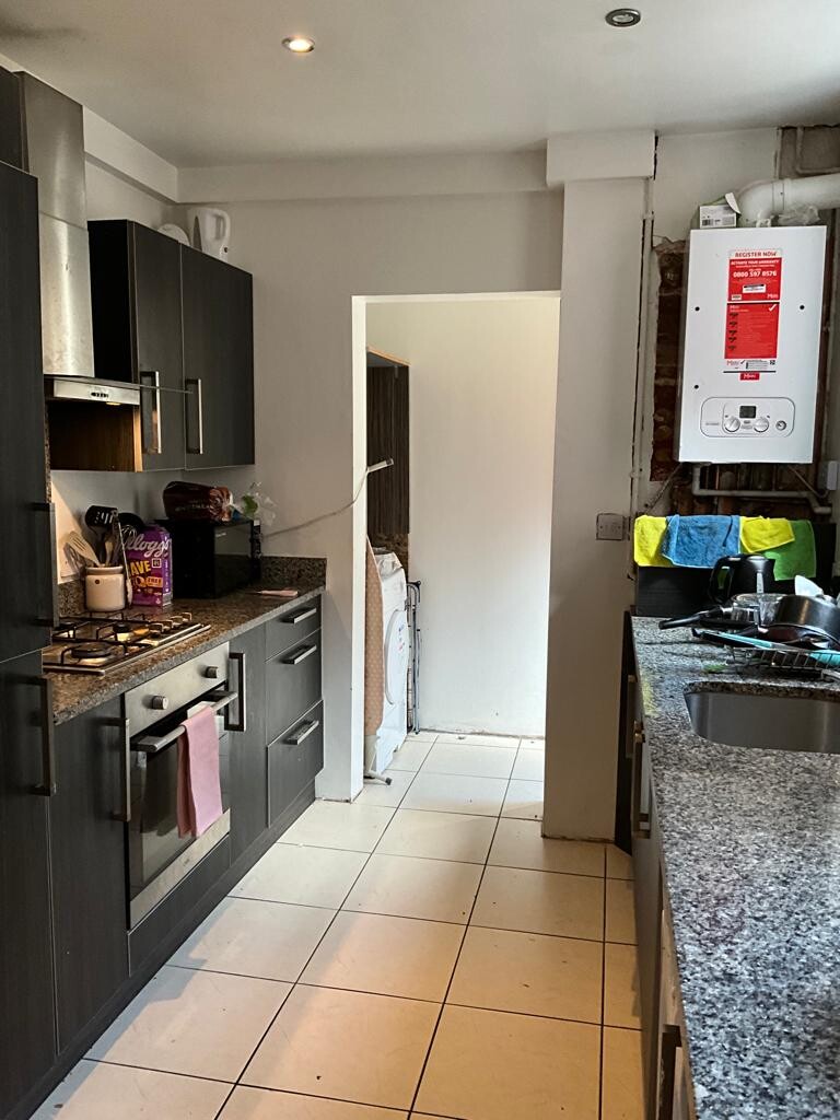 4 bedroom house for rent Balfour Road, Nottingham, NG7 1NZ UniHomes