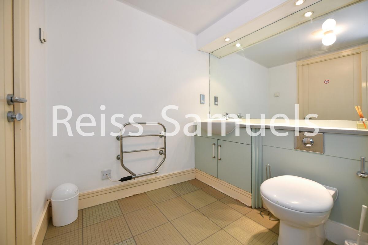 3 bedroom house for rent Newton Place, London, E14 3TT UniHomes