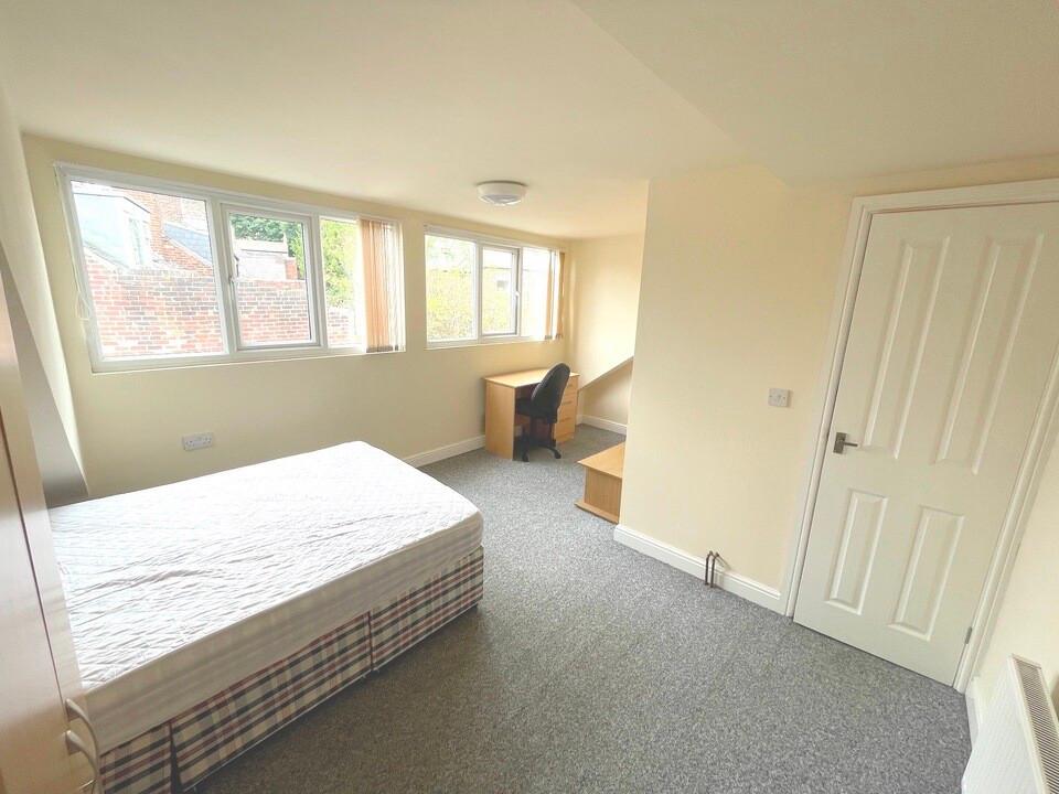 6 bedroom house for rent Crookes Road, Sheffield, S10 5BD UniHomes