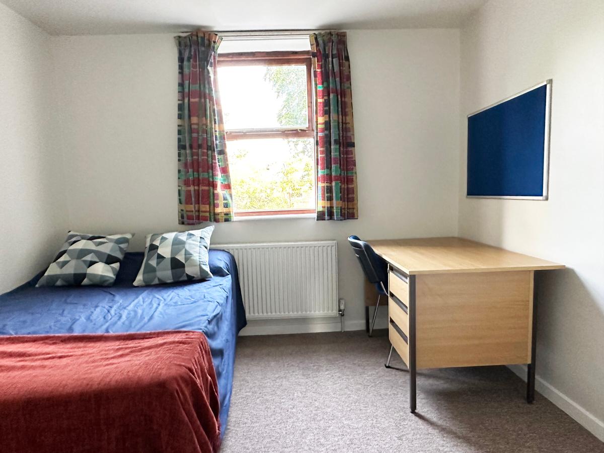 4 bedroom apartment for rent Hadfield Street, Sheffield, S6 3RR UniHomes