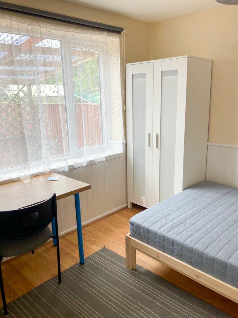 4 bedroom house for rent Kewstoke Road, Bath, BA2 5PU UniHomes