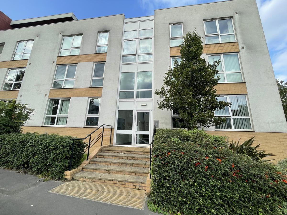 3 bedroom apartment for rent Holborn Approach, Leeds, LS6 2PT UniHomes