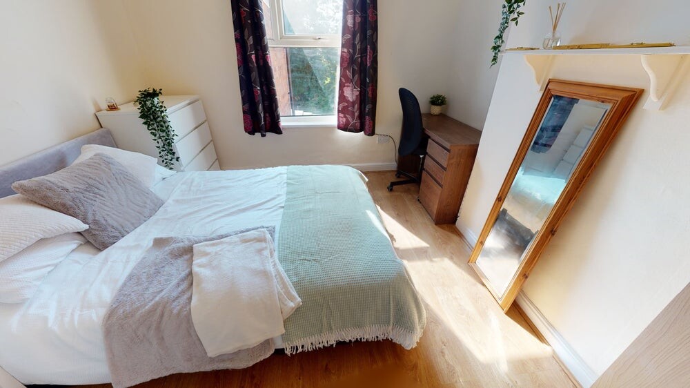 3 bedroom house for rent Teignmouth Road, Birmingham, B29 7AZ UniHomes