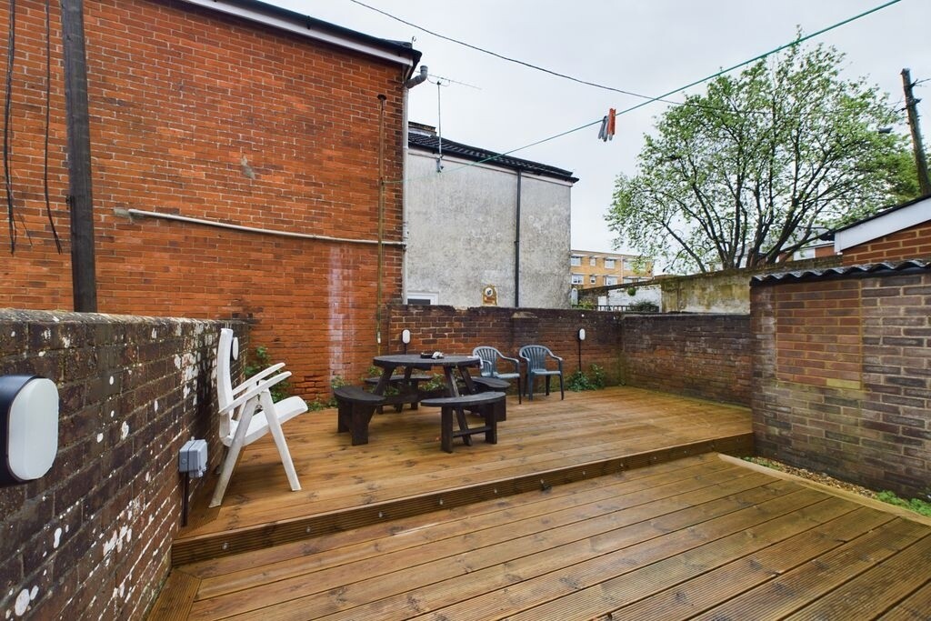 5 bedroom house for rent Devonshire Road, Southampton, SO15 2GH UniHomes