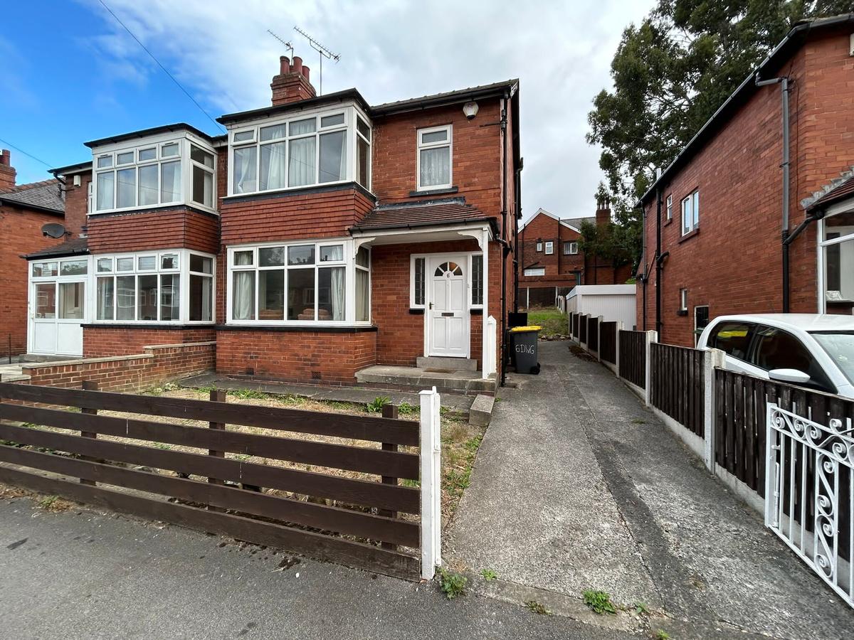 3 bedroom house for rent Derwentwater Grove, Leeds, LS6 3EN UniHomes