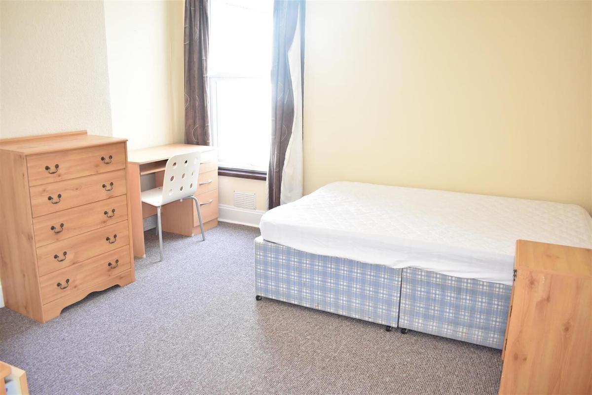 6 bedroom house for rent St. Andrews Road, Portsmouth, PO5 1EX UniHomes