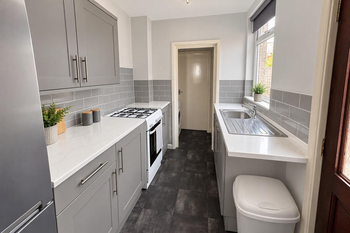 2 bedroom house on Kingston Road, Earlsdon, Coventry