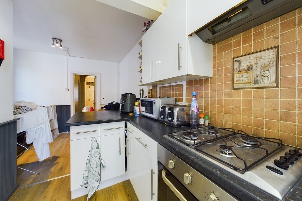 4 bedroom house for rent Kenilworth Road, Southampton, SO15 2GD UniHomes