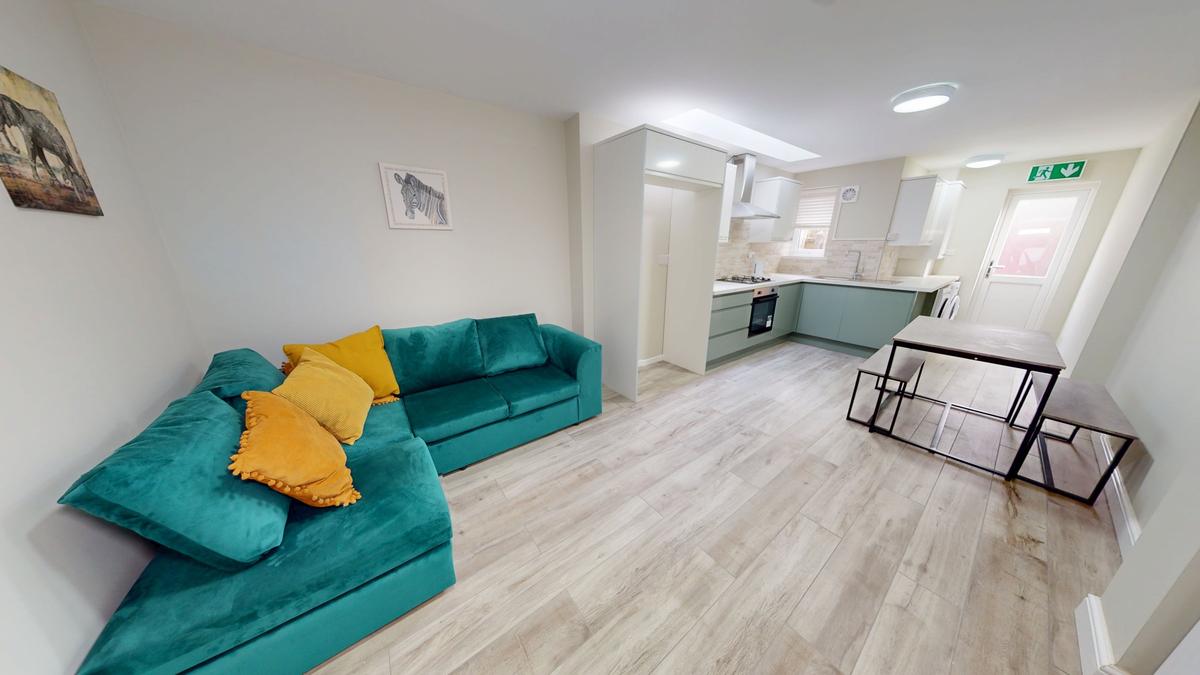5 bedroom house on Winnie Road, Selly Oak, Birmingham