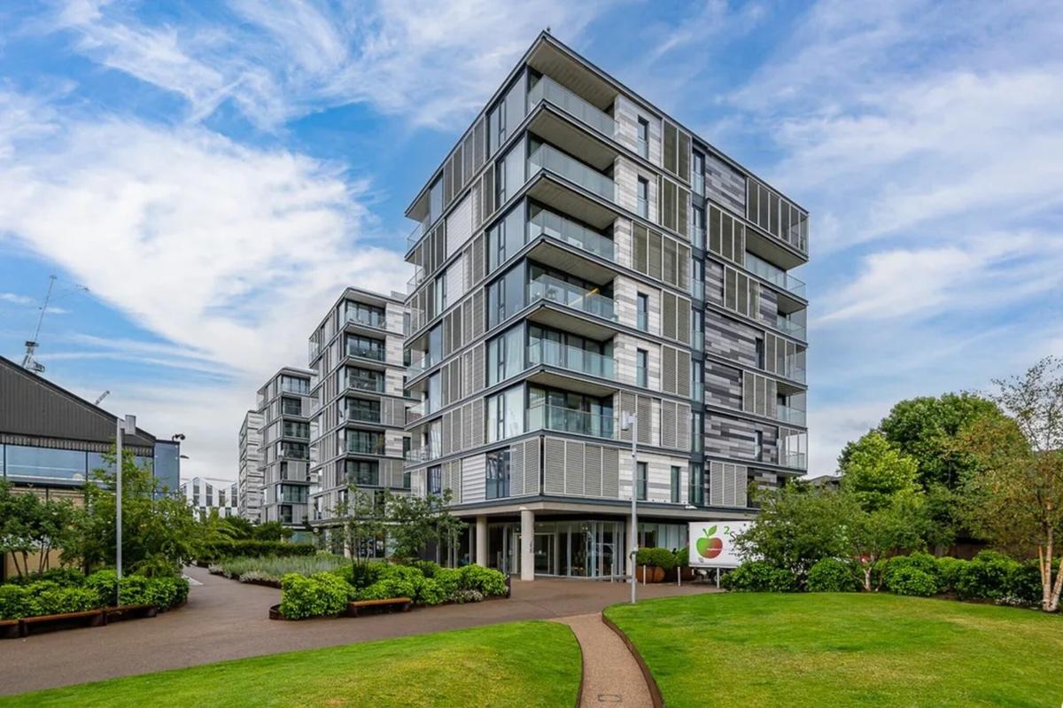 3 bedroom apartment for rent York Way Estate London, N7 9QD | UniHomes